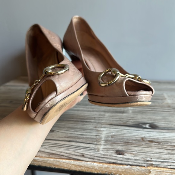 Gucci Heels Size 37 - Picture 10 of 10